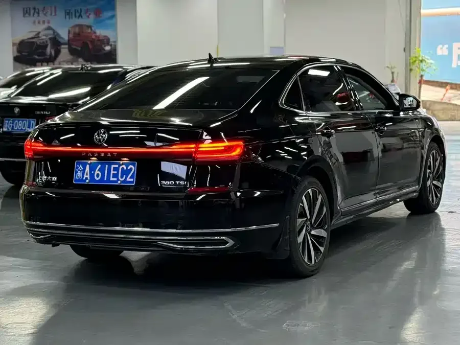 Volkswagen Passat Passat 2023 330TSI Deluxe Edition 2023 — миниатюра 4