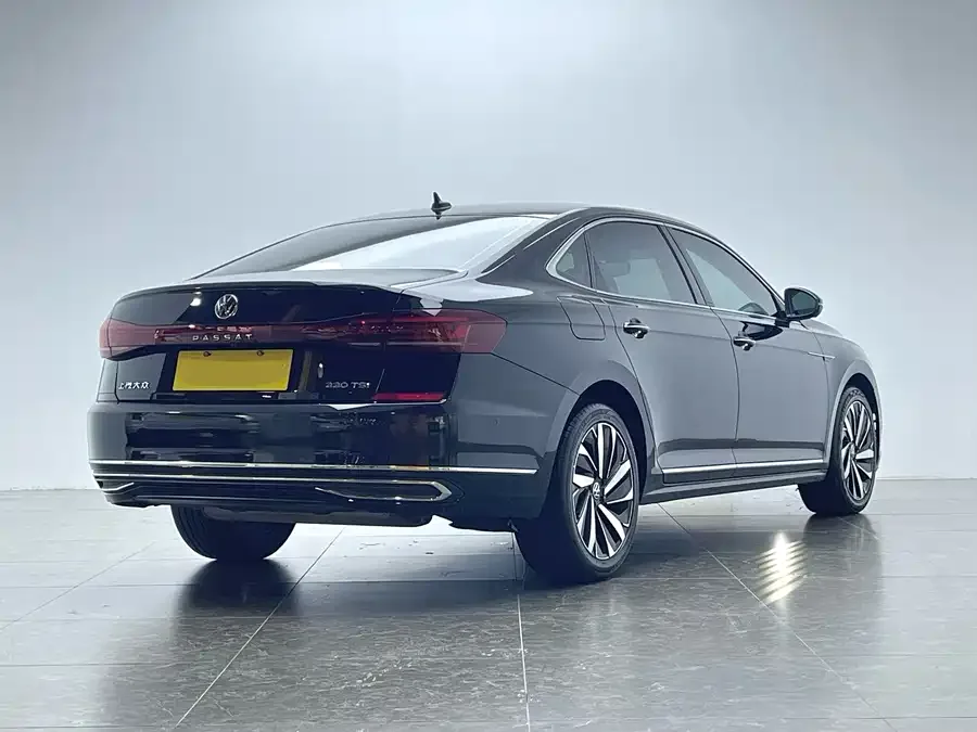 Volkswagen Passat Passat 2023 330TSI Deluxe Edition 2023 — миниатюра 3