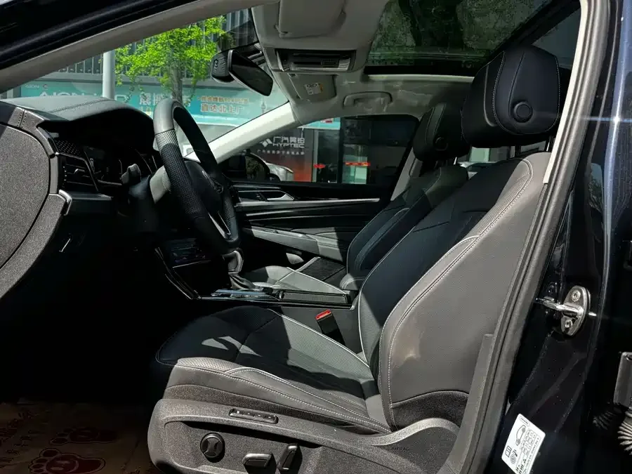 Volkswagen Passat Passat 2024 330TSI Elite Edition 2024 — миниатюра 2