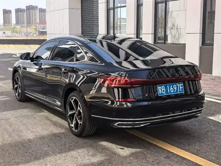 Volkswagen Passat Passat 2023 facelift 330TSI Elite Edition 2023 — миниатюра 4