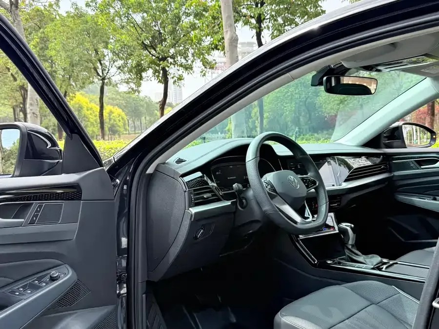 Volkswagen Passat Passat 2024 330TSI Elite Edition 2024 — миниатюра 2