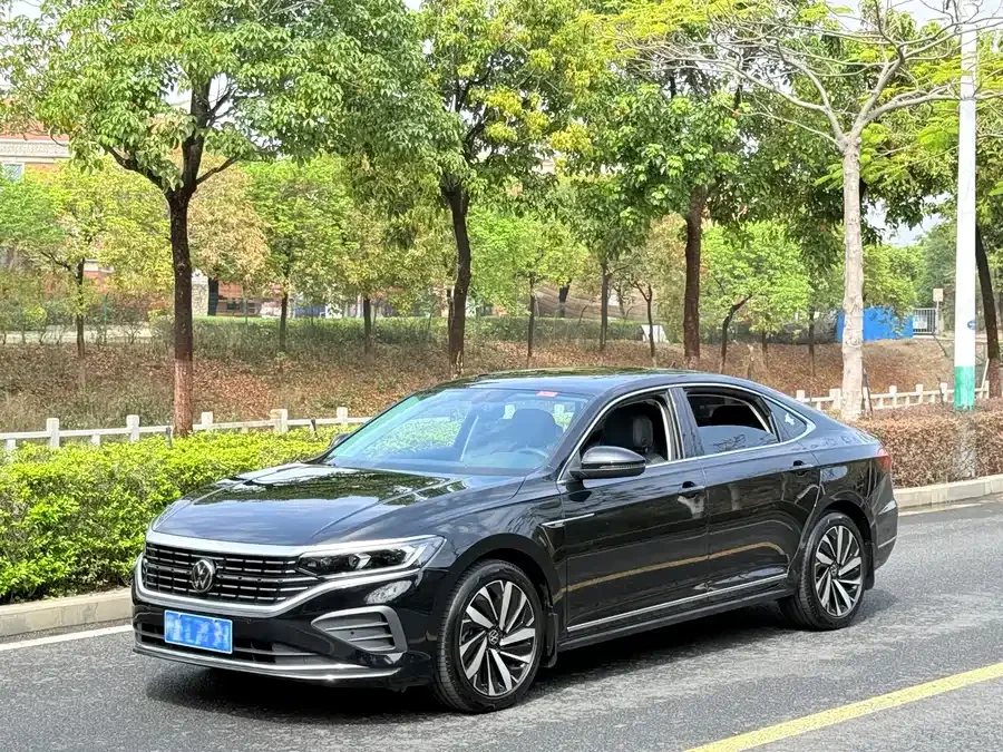 Volkswagen Passat Passat 2024 330TSI Elite Edition 2024 — фото 1, купить с доставкой в Москву