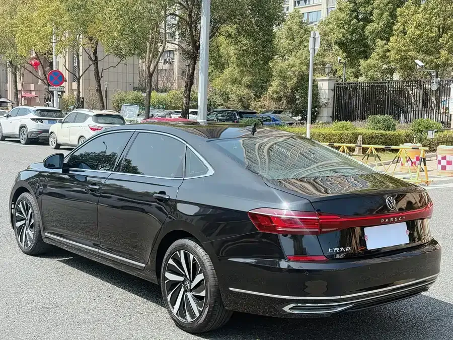 Volkswagen Passat Passat 2024 330TSI Elite Edition 2024 — миниатюра 2