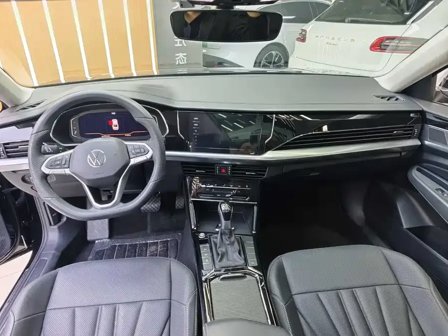 Volkswagen Passat Passat 2025 Outstanding Model 330TSI Elite Edition 2024 — миниатюра 2