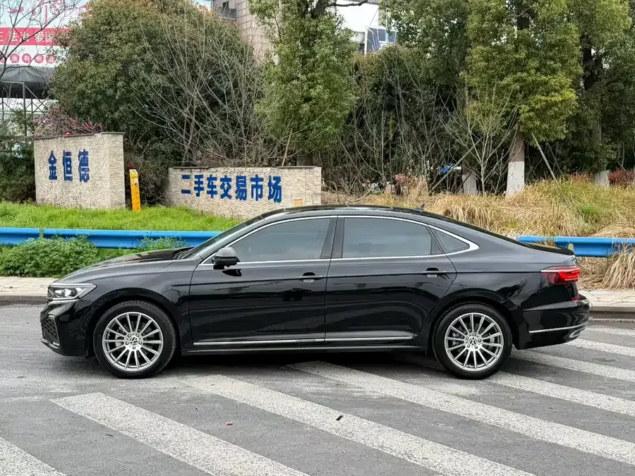 Volkswagen Passat Passat 2024 330TSI Star Elite Edition 2024 — миниатюра 3
