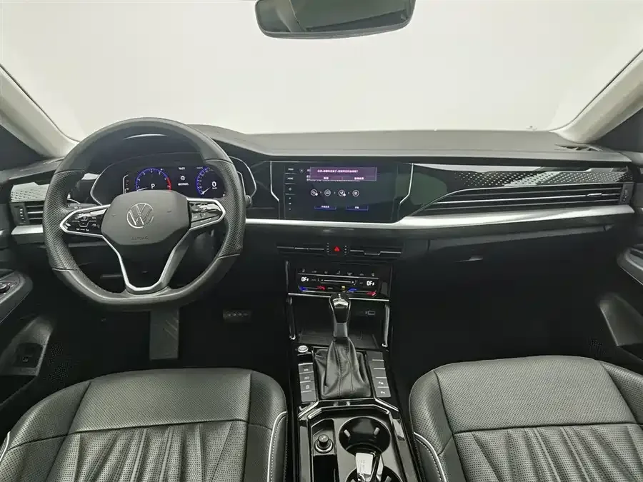 Volkswagen Passat Passat 2022 330TSI Starry Sky Deluxe Edition 2022 — миниатюра 2