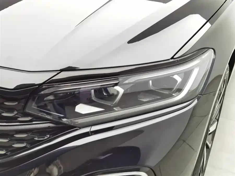 Volkswagen Passat Passat 2022 330TSI Starry Sky Deluxe Edition 2022 — миниатюра 4