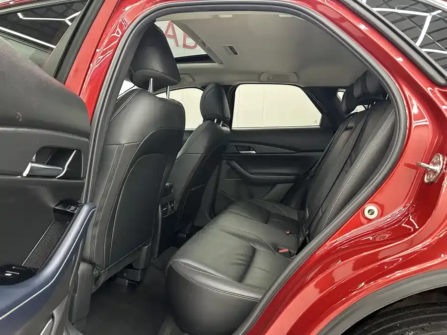 Mazda CX-30 2022 2.0L Automatic Elegance Edition 2022 — миниатюра 2