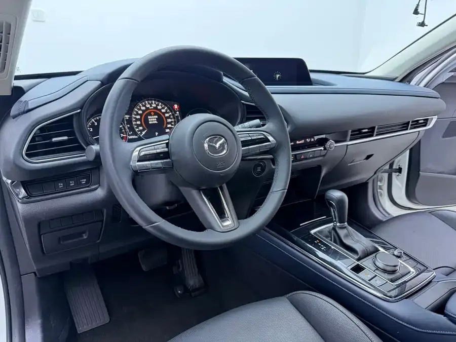 Mazda CX-30 2021 2.0L automatic quality model 2022 — миниатюра 5