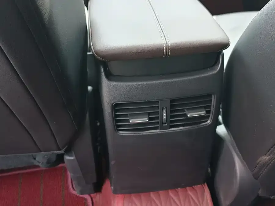 Mazda CX-30 2022 2.0L Automatic Jiayue Edition 2023 — миниатюра 2