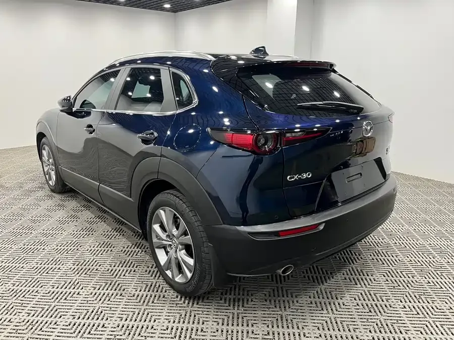 Mazda CX-30 2021 2.0L Automatic Jiayue Edition 2022 — миниатюра 4
