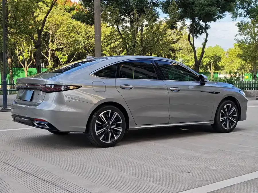 Chery Arrizo 8 PRO Chery Arrizo 8 PRO 2025 1.6T DCT Luxury Edition 2026 — миниатюра 3
