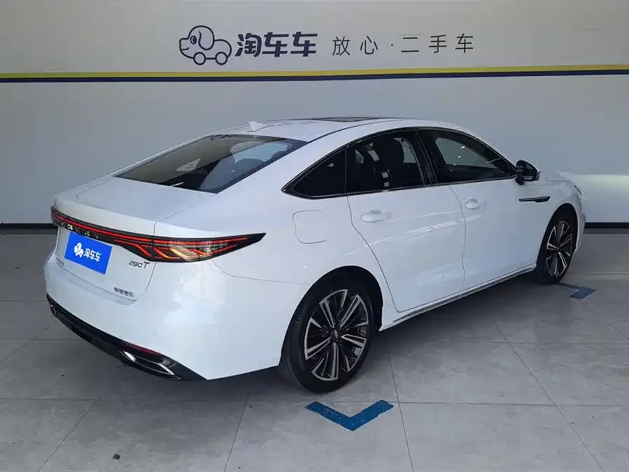 Chery Arrizo 8 PRO Chery Arrizo 8 PRO 2025 1.6T DCT Comfort Model 2026 — миниатюра 3