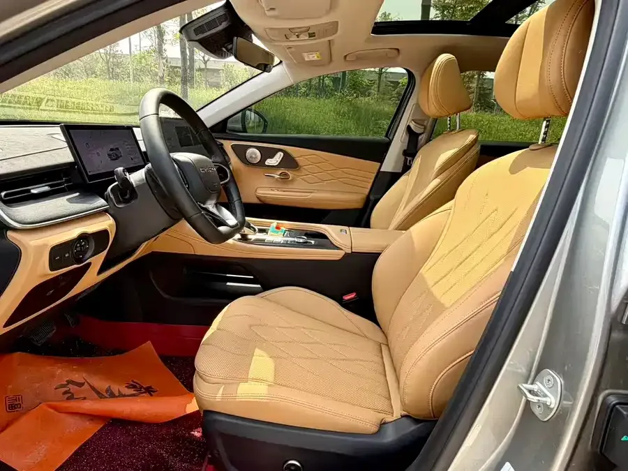 Chery Arrizo 8 PRO Chery Arrizo 8 PRO 2025 1.6T DCT Standard Edition 2025 — миниатюра 2