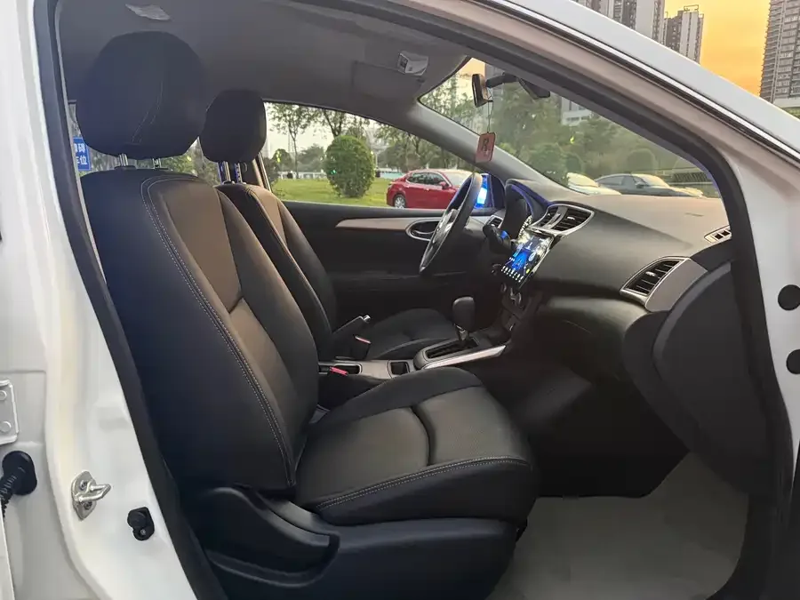 Nissan Sylphy Sylphy 2024 Model 2 Classic 1.6XE CVT Comfort Edition 2025 — миниатюра 5