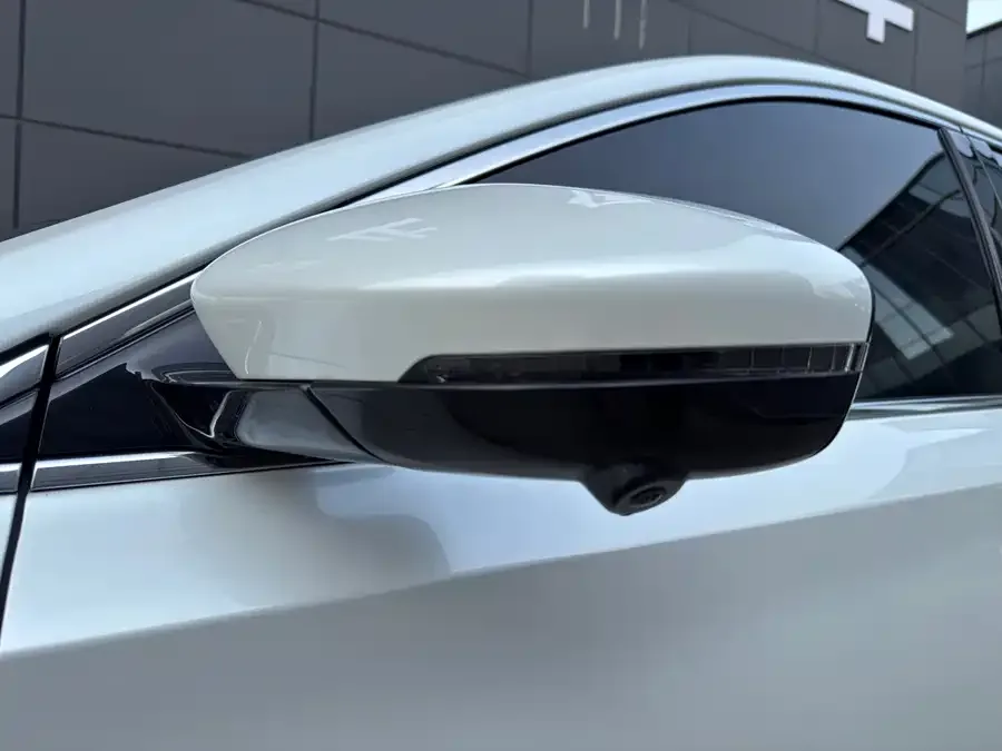Roewe Feifan ER6 Feifan ER6 2021 New Dynamic Edition 520km Smart Edition 2022 — миниатюра 4