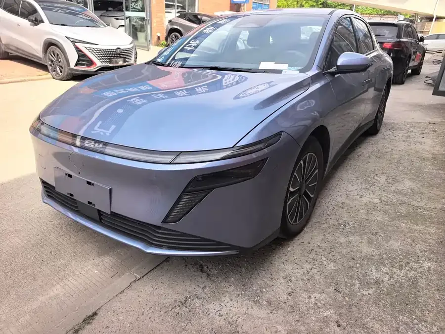 Nissan N6 Nissan N6 2026 180 Max 2025 — фото 1, купить с доставкой в Москву