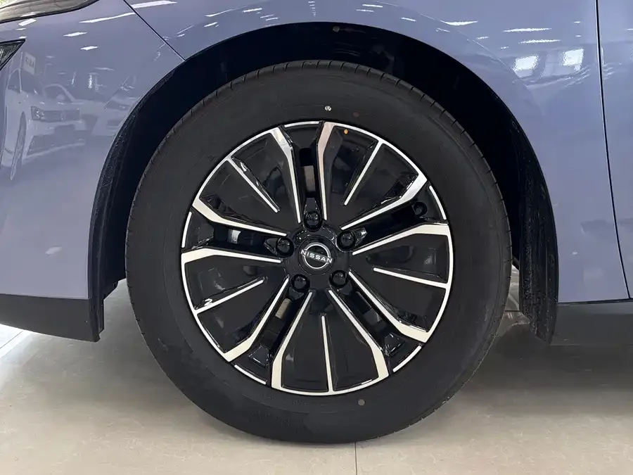 Nissan N6 Nissan N6 2026 180 Max 2025 — миниатюра 4