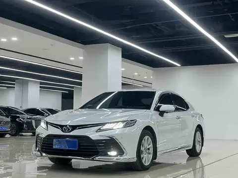 Toyota Camry 2024 купить в Москве
