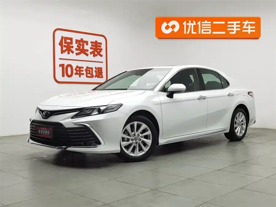 Toyota Camry Camry 2023 2.0G Deluxe Edition 2023 — фото 1, купить с доставкой в Москву