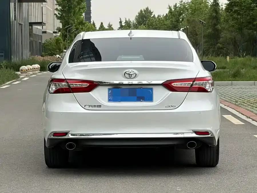 Toyota Camry Camry 2023 2.0G Deluxe Edition 2024 — миниатюра 2