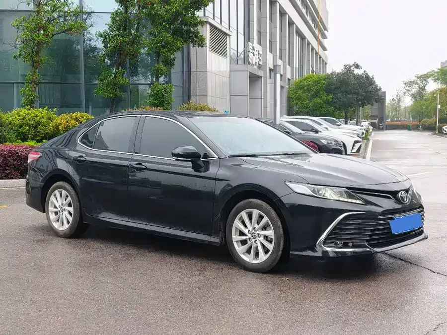 Toyota Camry Camry 2022 2.0GVP Leading Edition 2023 — миниатюра 3