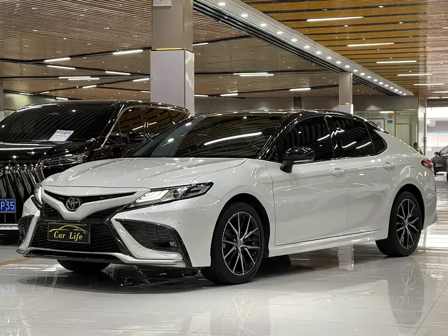Toyota Camry Camry 2023 2.0S Advanced Edition 2023 — фото 1, купить с доставкой в Москву