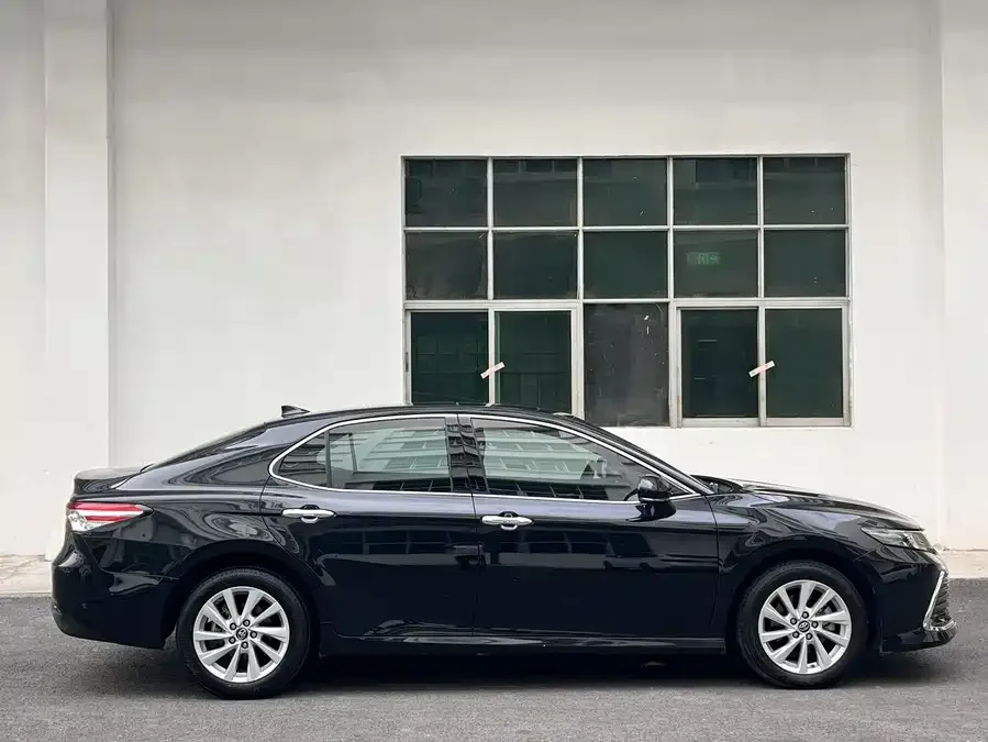 Toyota Camry Camry 2023 2.0G Deluxe Edition 2023 — миниатюра 2