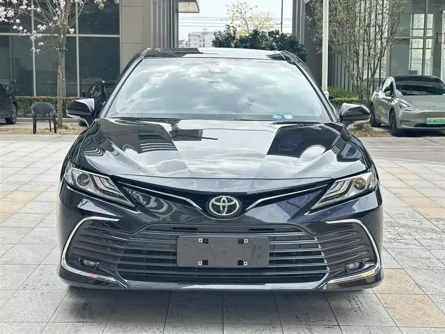 Toyota Camry Camry 2021 2.0G Deluxe Edition 2022 — миниатюра 2