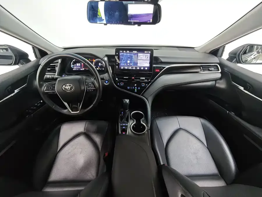 Toyota Camry Camry 2023 2.0G Deluxe Edition 2023 — миниатюра 2