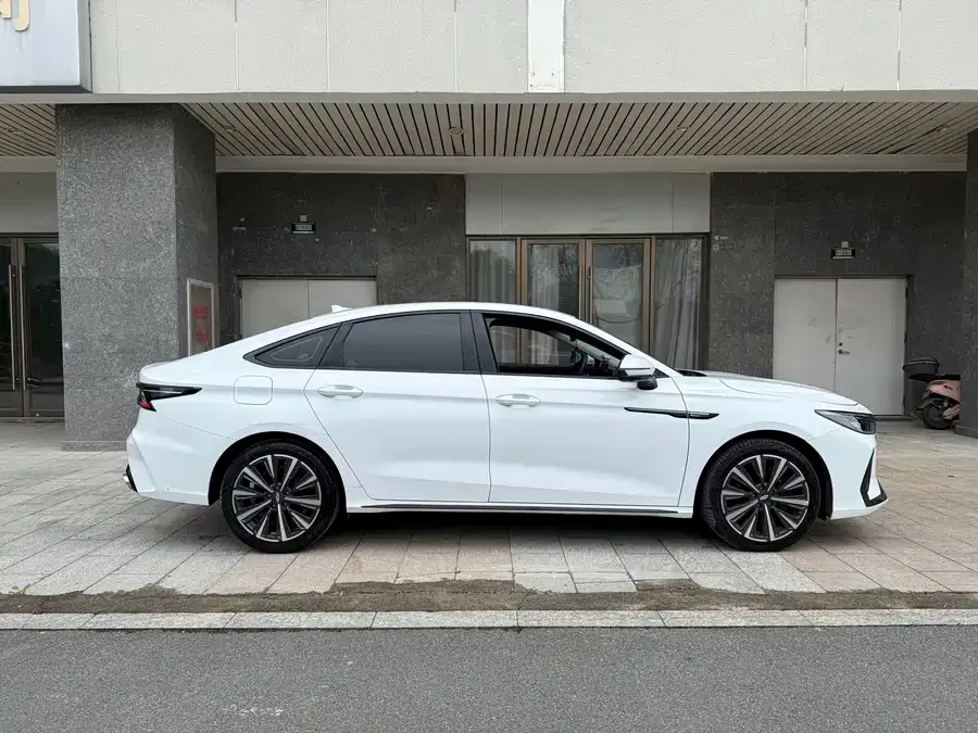 Chery Arrizo 8 Arrizo 8 2023 High Energy Edition 2.0T DCT 2023 — миниатюра 2