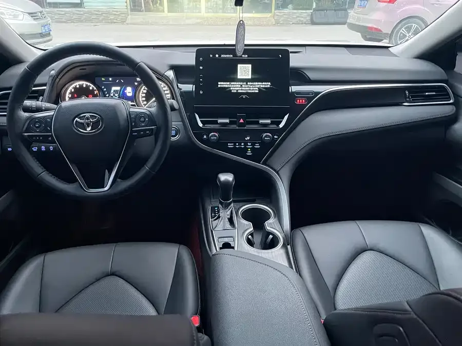 Toyota Camry Camry 2023 2.0G Deluxe Edition 2023 — миниатюра 2