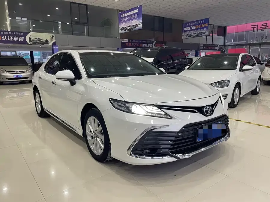 Toyota Camry Camry 2023 2.0G Deluxe Edition 2023 — миниатюра 3