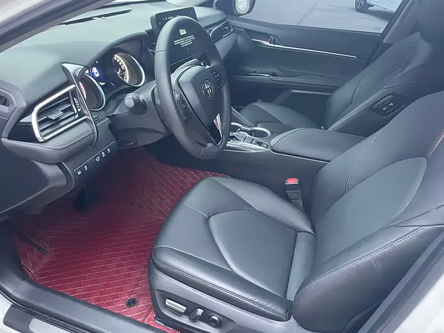 Toyota Camry Camry 2023 2.0G Deluxe Edition 2023 — миниатюра 4