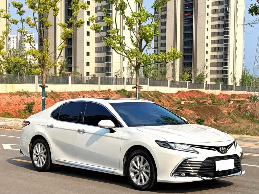 Toyota Camry Camry 2023 2.0G Deluxe Edition 2023 — миниатюра 3
