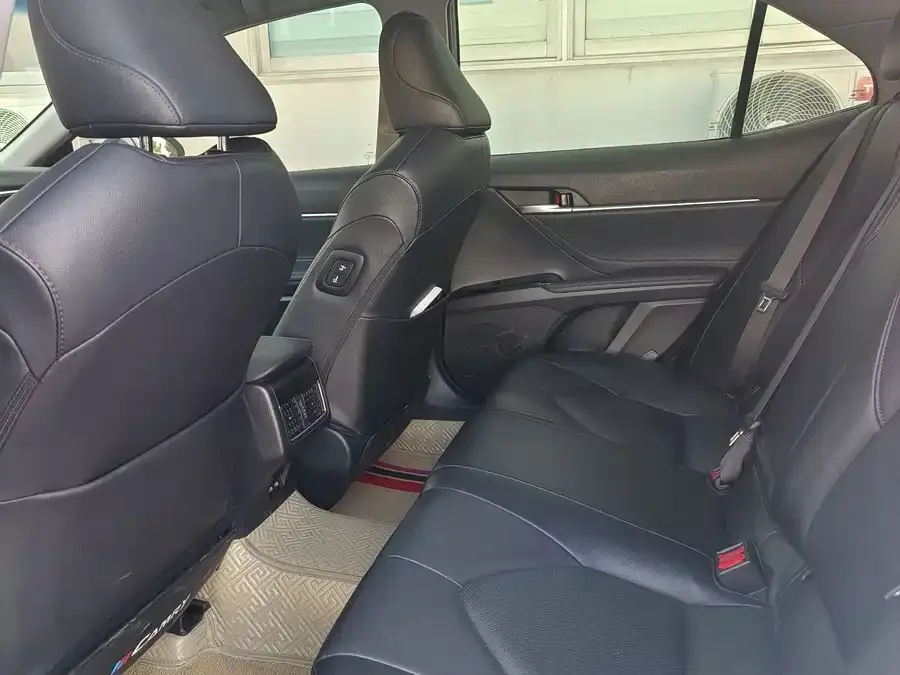 Toyota Camry Camry 2021 2.0G Deluxe Edition 2022 — миниатюра 2