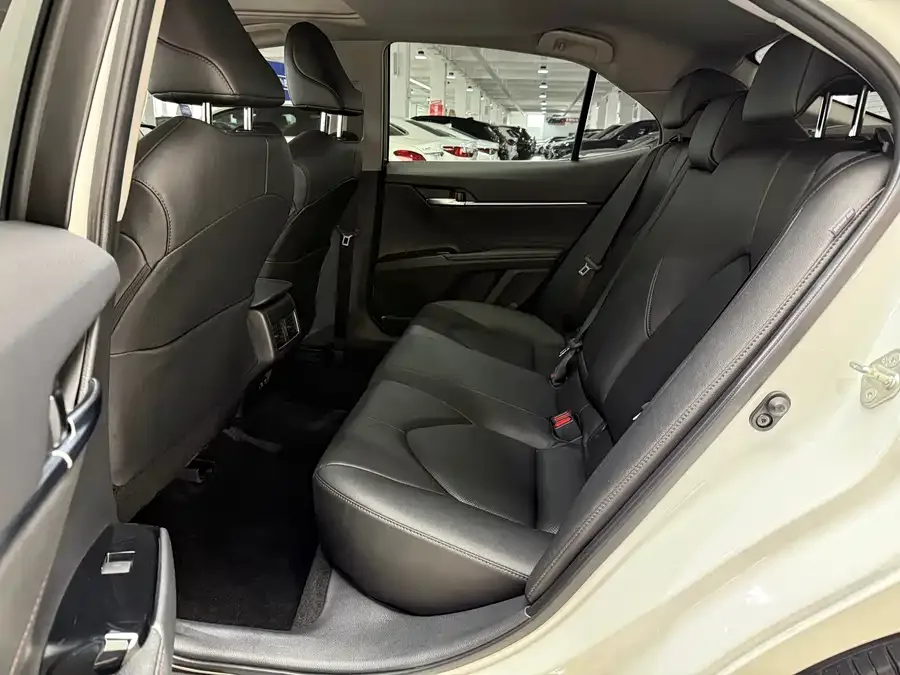 Toyota Camry Camry 2021 2.0G Deluxe Edition 2023 — миниатюра 5
