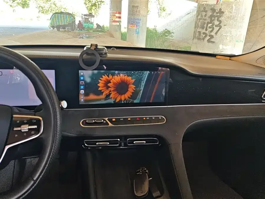 Roewe D7 Roewe D7 2023 EV 510km rear-wheel drive flagship version 2023 — миниатюра 4