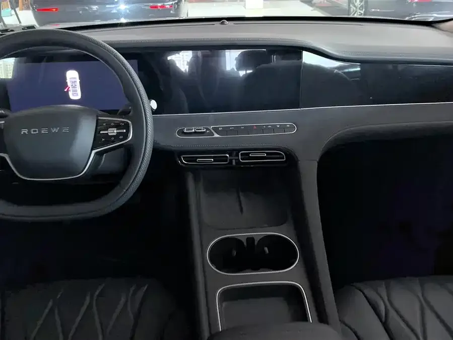 Roewe D7 Roewe D7 2023 DMH 125km Excellence Edition 2025 — миниатюра 4