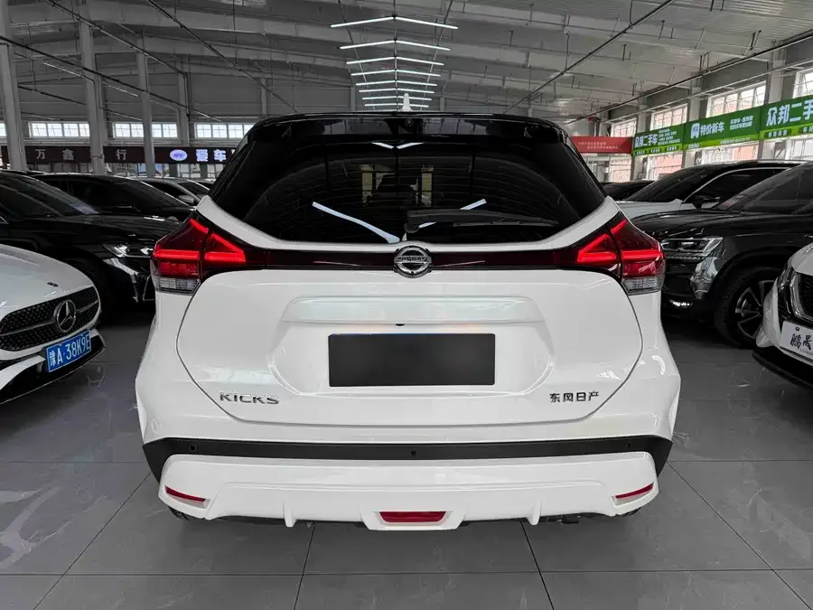 Nissan Kicks Kicks 2022 1.5L CVT XV Luxury Edition 2022 — миниатюра 2