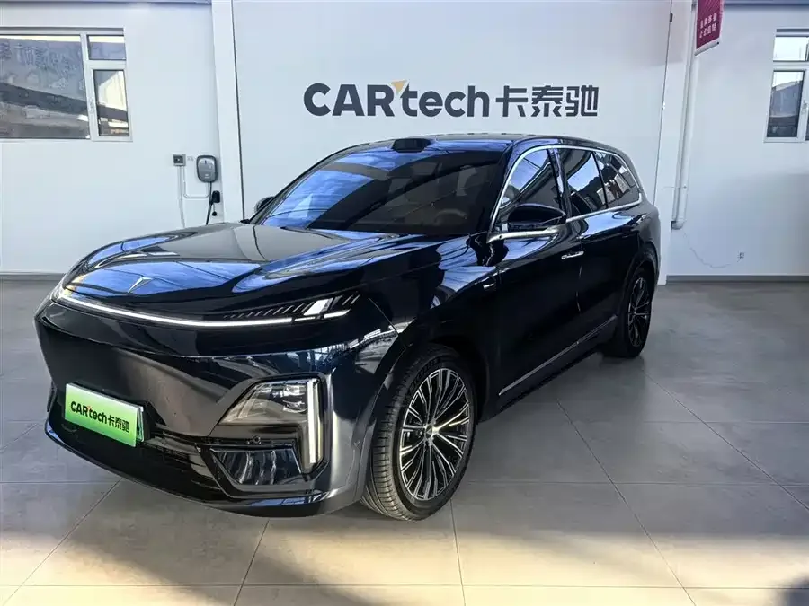 Deepal dark blue S09 Dark Blue S09 2025 4WD Ultra+ Premium Edition 2025 — фото 1, купить с доставкой в Москву