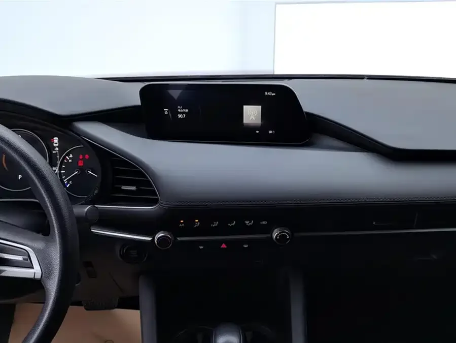 Mazda Axela Mazda3 Angkesela 2021 2.0L automatic quality version 2022 — миниатюра 4