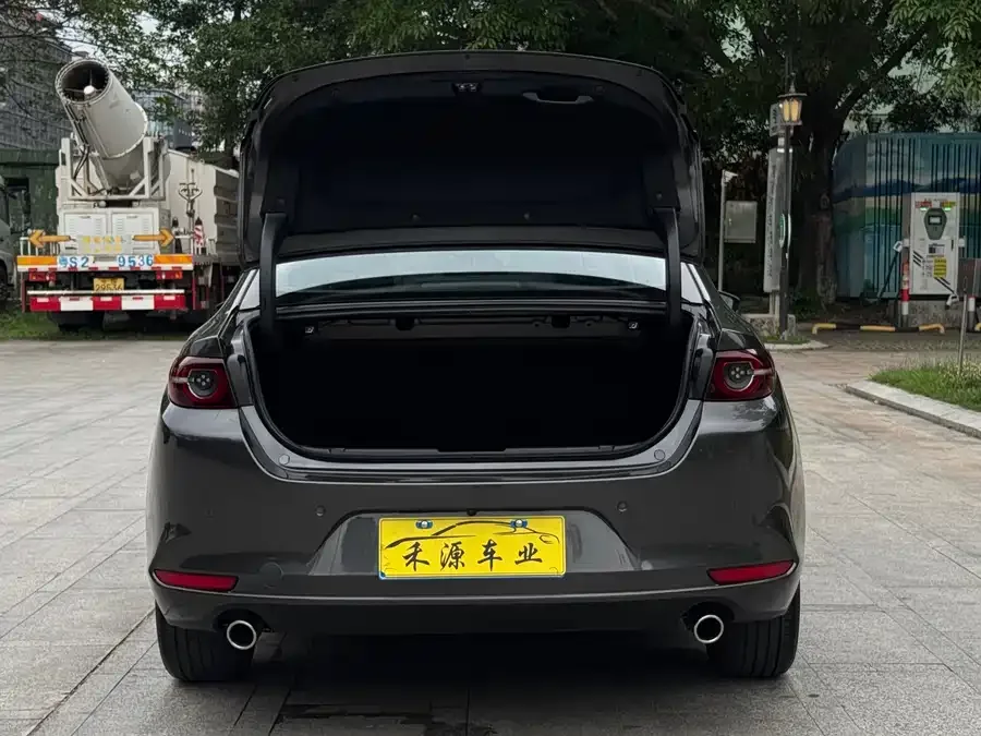Mazda Axela Mazda 3 Angkesaila 2023 2.0L Automatic Premium Edition 2024 — миниатюра 5