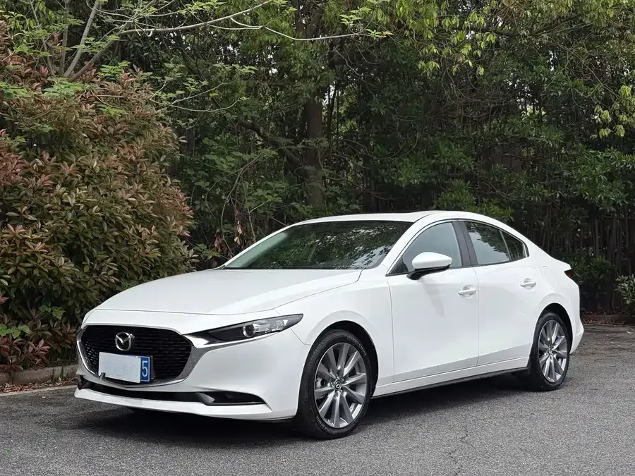Mazda Axela Mazda 3 Angkesaila 2023 2.0L Automatic Elegant Edition 2024 — фото 1, купить с доставкой в Москву
