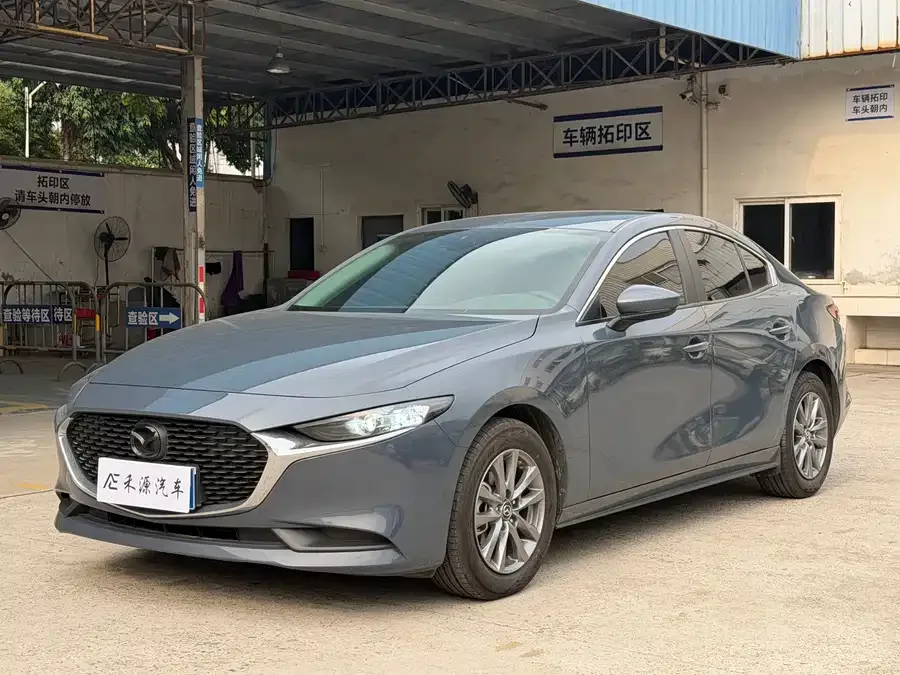 Mazda Axela Mazda3 Angkesela 2023 1.5L manual quality version 2024 — фото 1, купить с доставкой в Москву