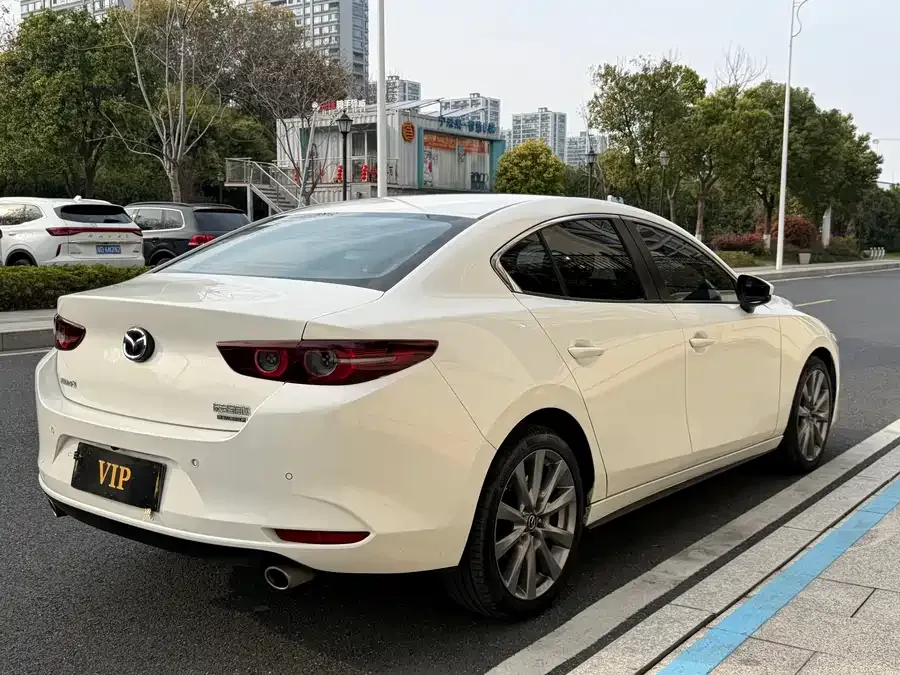 Mazda Axela Mazda3 Angkesela 2021 2.0L automatic quality version 2022 — миниатюра 2