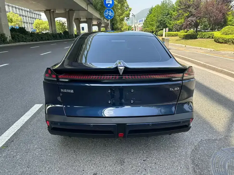 Deepal dark blue SL03 Dark Blue SL03 2022 1.5L 1200 Extended Range Edition 2023 — миниатюра 2