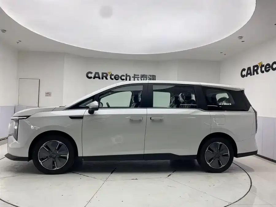 Maxus Dajia 7 Dajia 7 2024 facelift super hybrid long-range version Yuexiang version 2025 — миниатюра 3