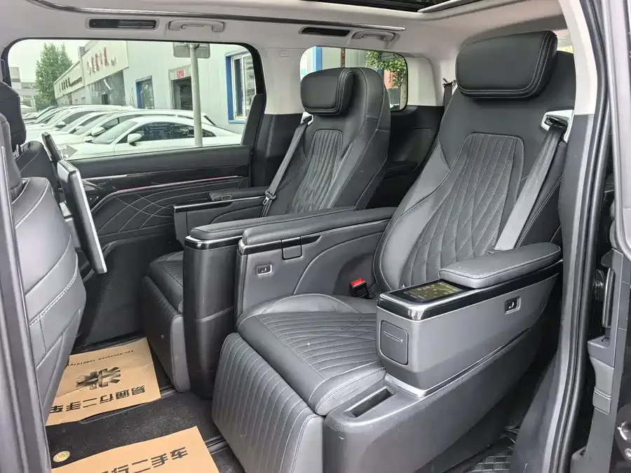 Maxus G90 2023 2.0T Interstellar Seven-seat Edition 2023 — миниатюра 2
