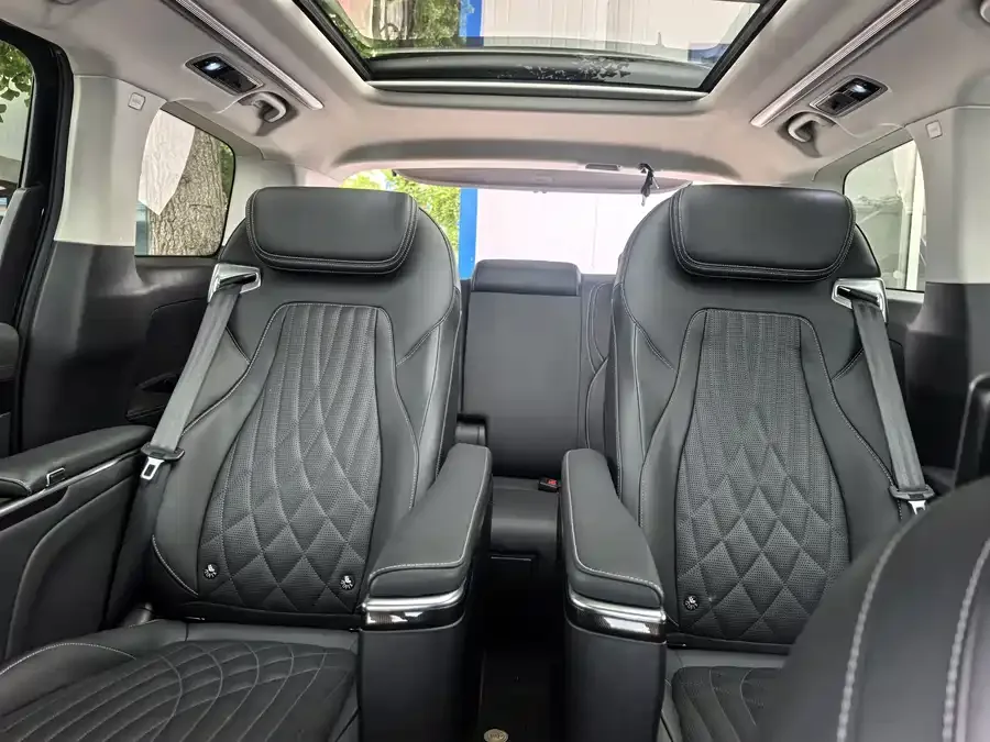 Maxus G90 2023 2.0T Interstellar Seven-seat Edition 2023 — миниатюра 5
